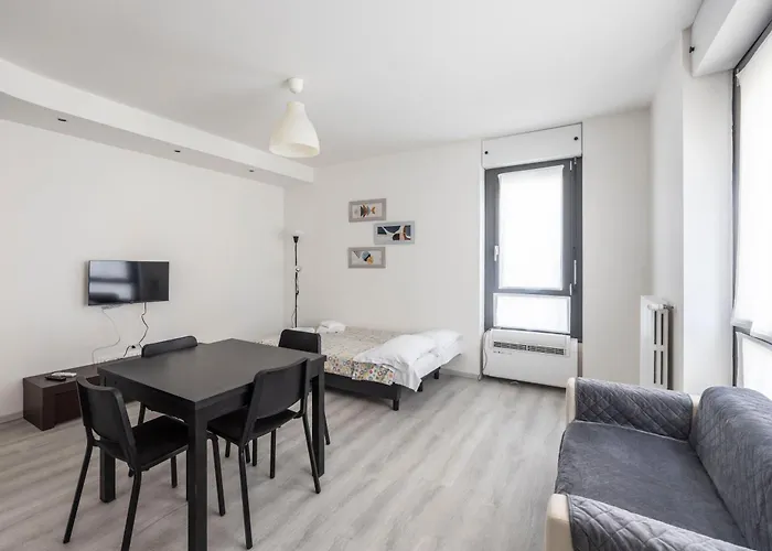 Weber, By Short Holidays بولونيا