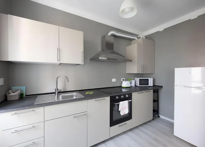 Weber, By Short Holidays * Bolonya