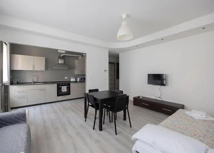 Weber, By Short Holidays بولونيا